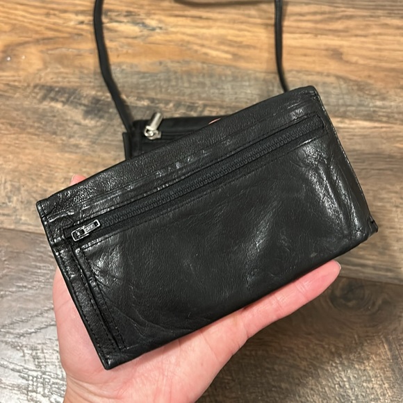 Wilson’s Leather Vintage Small Flap Crossbody and leather wallet - Picture 2 of 10